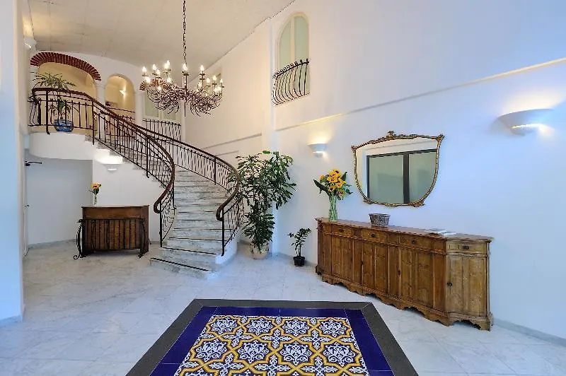 Apartments Amalfi City Centre 0*,